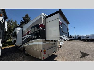 2017 Winnebago VIEW — interior view