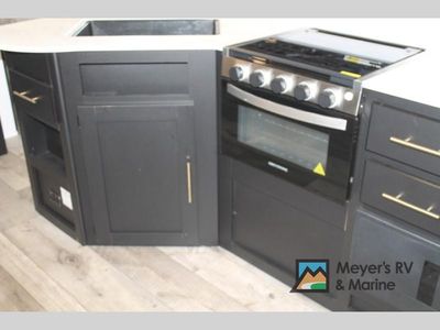 2022 Keystone RV Springdale - Photo 10