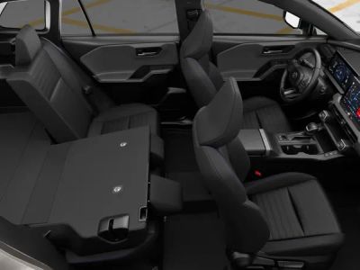 2026 Toyota RAV4 - Photo 4