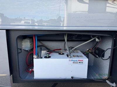 2022 Dynamax DynaQuest XL — photo 14 view