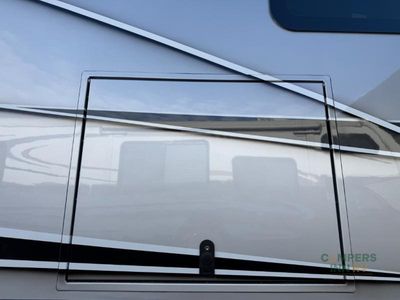 2022 Dynamax DynaQuest XL — photo 16 view