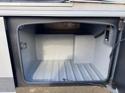 2022 Dynamax DynaQuest XL — photo 12 view