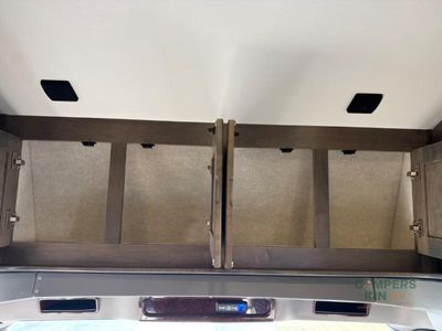 2022 Dynamax DynaQuest XL — photo 26 view