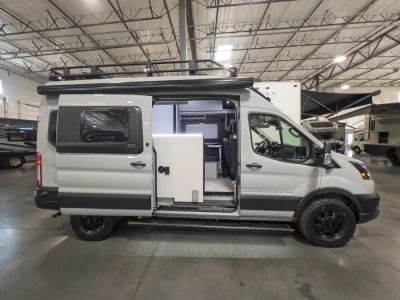 2026 Grand Design LINEAGE SERIES VT — photo 16 view