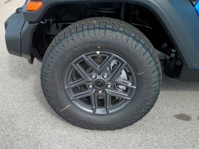 2026 Jeep Wrangler — photo 11 view