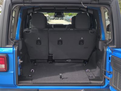 2026 Jeep Wrangler — photo 15 view
