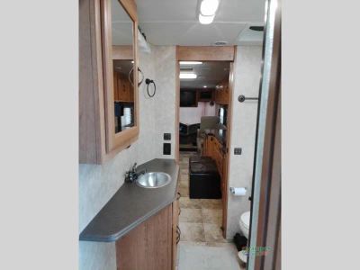 2008 Coachmen RV Sportscoach SRS — photo 48 view