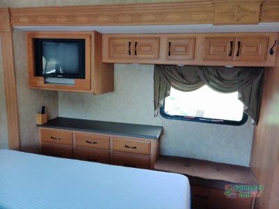 2008 Coachmen RV Sportscoach SRS — photo 47 view
