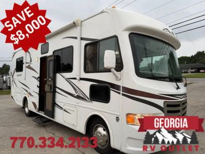 2012 Thor Motor Coach A.C.E 29.2 — front three-quarter view
