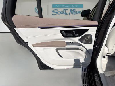 2023 Mercedes-Benz EQS — photo 26 view