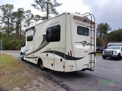 2015 Thor Motor Coach Citation — interior view