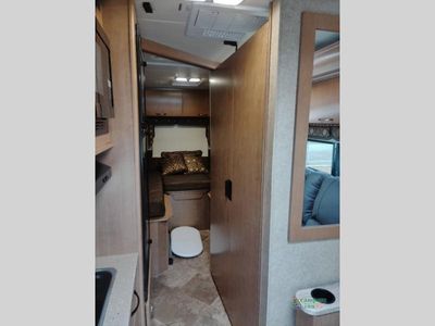 2015 Thor Motor Coach Citation — photo 28 view