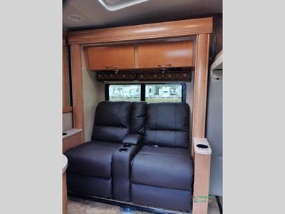 2015 Thor Motor Coach Citation — photo 27 view