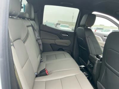 2026 Chevrolet Colorado - Photo 19