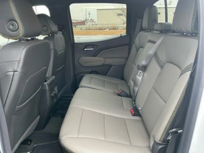 2026 Chevrolet Colorado - Photo 17