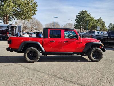 2021 Jeep Gladiator — side profile view