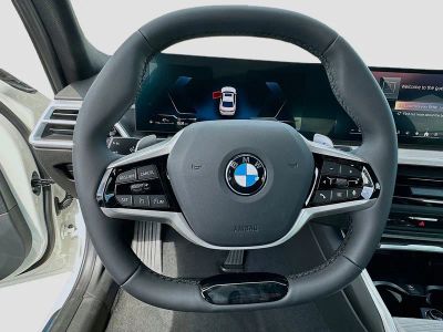 2026 BMW 3 Series — photo 7 view