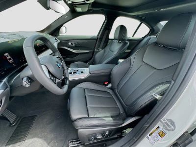 2026 BMW 3 Series — photo 14 view