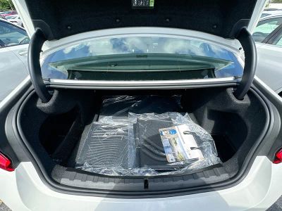 2026 BMW 3 Series — photo 18 view