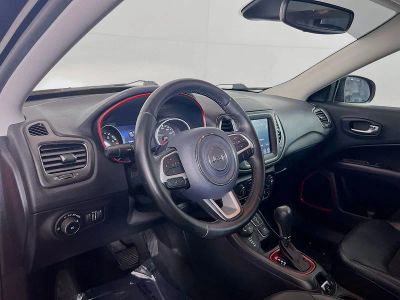 2019 Jeep Compass — photo 9 view