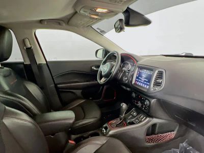 2019 Jeep Compass — photo 8 view
