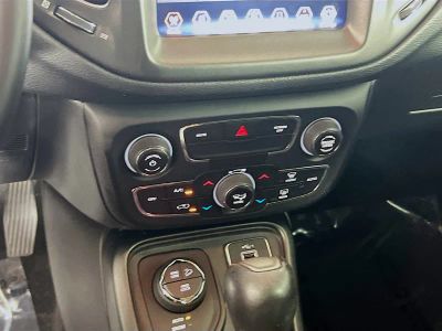 2019 Jeep Compass — photo 12 view