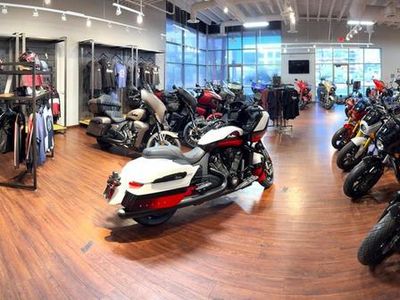 2025 Indian Motorcycle Scout Sixty Bobber Black Metallic - Photo 15