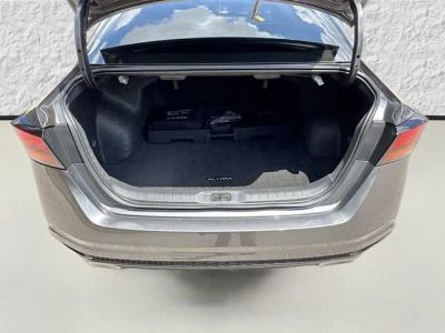 2024 Nissan Altima — photo 12 view