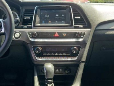 2019 Hyundai Sonata — photo 19 view