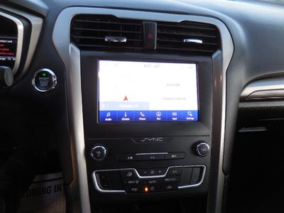 2019 Ford Fusion Hybrid - Photo 21