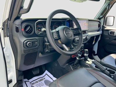 2026 Jeep Wrangler — photo 9 view