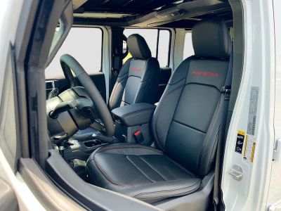 2026 Jeep Wrangler — photo 21 view