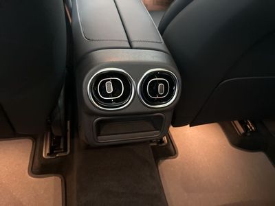 2026 Mercedes-Benz GLC - Photo 21