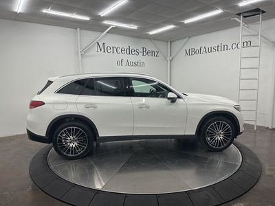 2026 Mercedes-Benz GLC - Photo 8