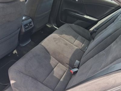 2015 Honda Accord — photo 11 view