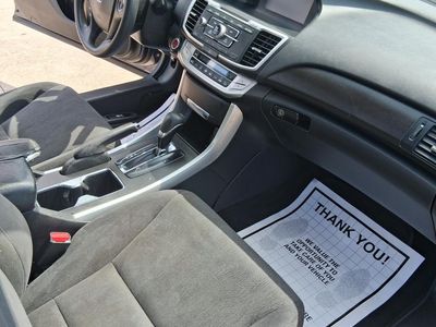 2015 Honda Accord — photo 15 view