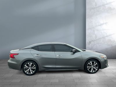 2016 Nissan Maxima — photo 7 view