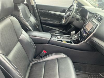 2016 Nissan Maxima — photo 20 view