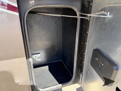 2022 Tiffin Motorhomes Phaeton — photo 12 view