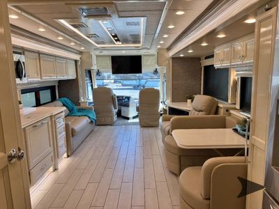 2022 Tiffin Motorhomes Phaeton — photo 15 view