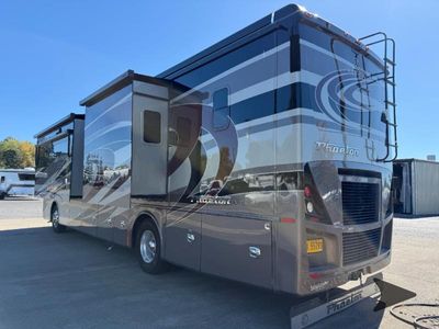 2022 Tiffin Motorhomes Phaeton — interior view