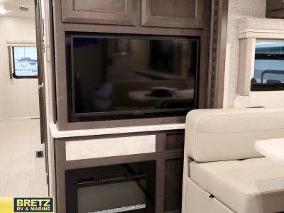 2023 Thor Motor Coach Inception - Photo 9