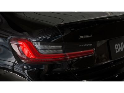 2026 BMW 3 Series - Photo 8