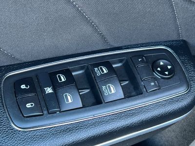 2020 Dodge Charger - Photo 13
