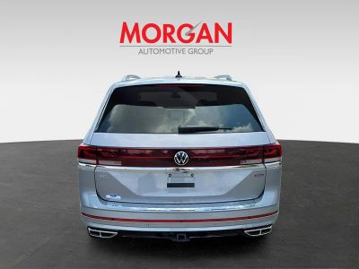 2024 Volkswagen Atlas — interior view