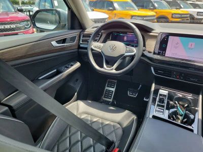 2024 Volkswagen Atlas — photo 13 view