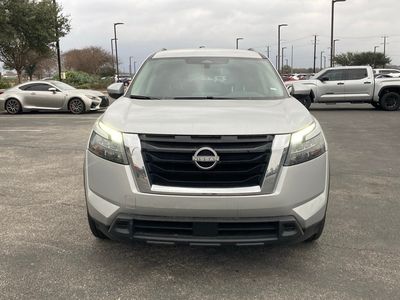 2025 Nissan Pathfinder - Photo 2