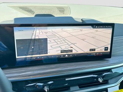2026 BMW X5 — photo 11 view
