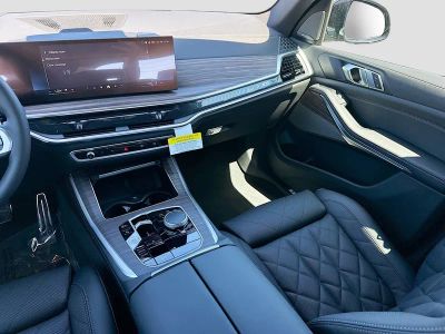 2026 BMW X5 — photo 18 view