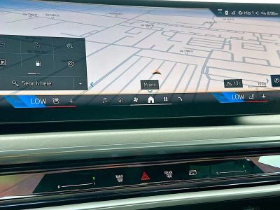 2026 BMW 7 Series — photo 10 view